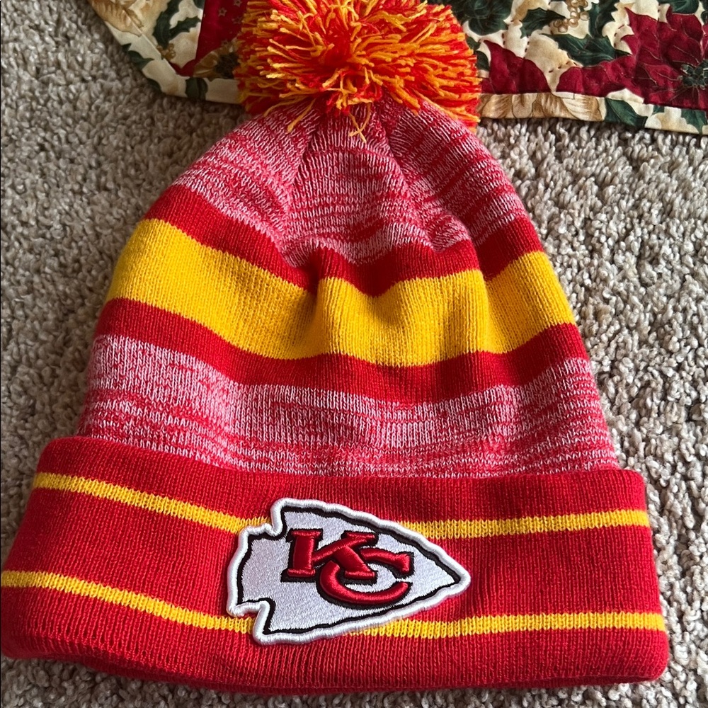 Chiefs Beanie EUC